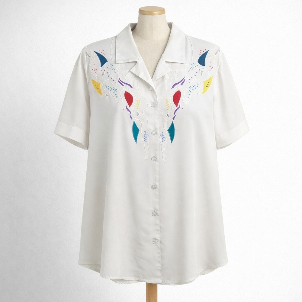 Vintage 90s Abstract Embroidered Button Shirt Size XL White Western Indie Sleaze